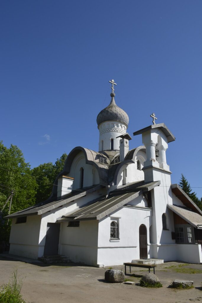 Воскресенская церковь на Орлецовском кладбище