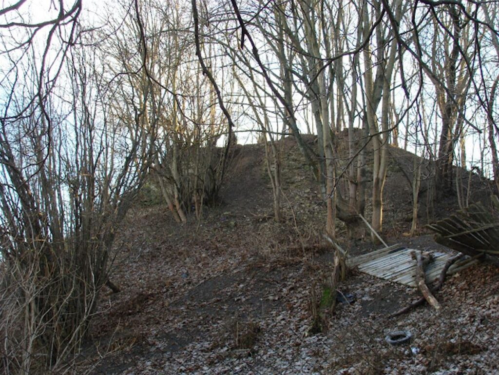 Руины Пятницкой в Песках церкви