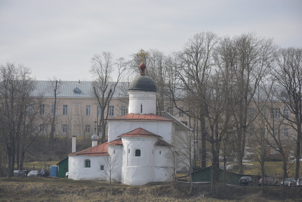 Церковь Климента XVI века в Пскове