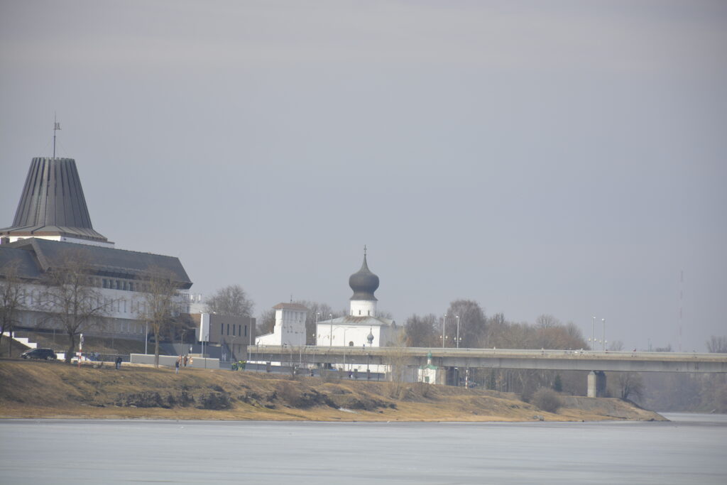 Церковь Успения в Поромяни